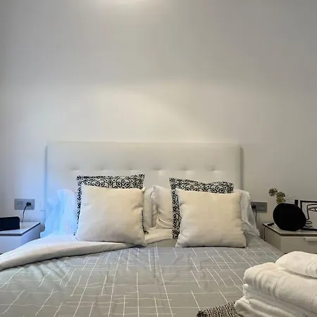 Rent4 Málaga Lyli Appartamento