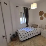 Rent4 Malaga Lyli Apartment