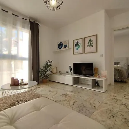 Apartamento Rent4 Málaga Lyli *