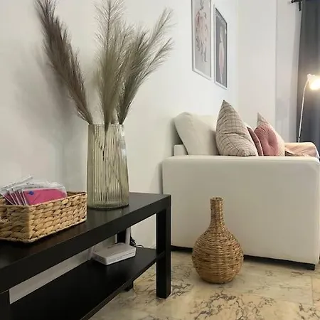 Rent4 Málaga Lyli