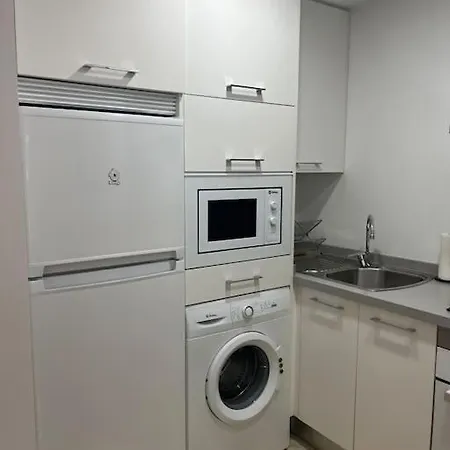 Апартаменты Rent4 Malaga Lyli *