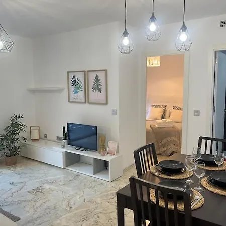Rent4 Malaga Lyli Appartement
