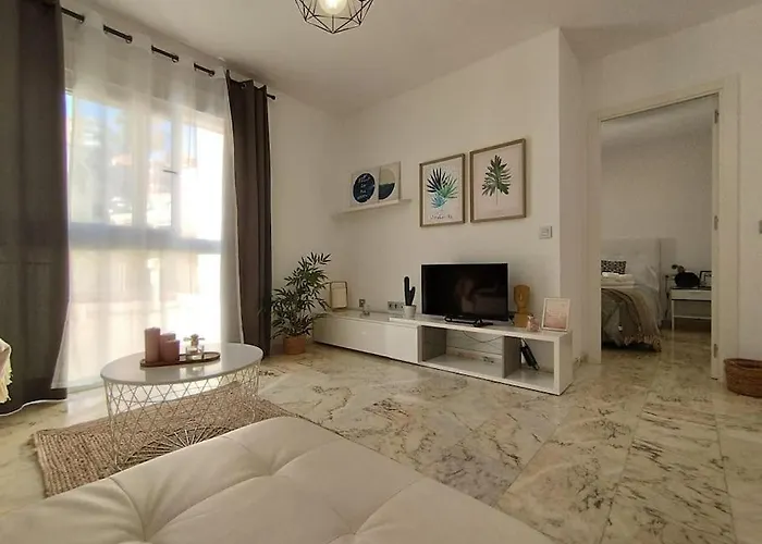 Apartamento Rent4 Málaga Lyli *