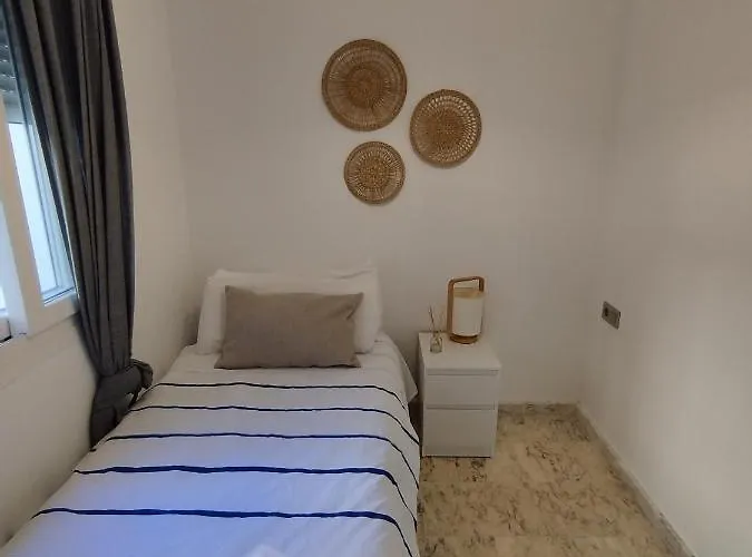 Apartamento Rent4 Málaga Lyli *